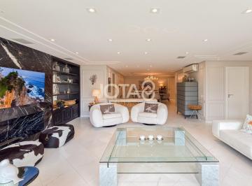 Apartamento · 232m² · 3 Quartos · 3 Vagas · Apartamento à venda - em Batel