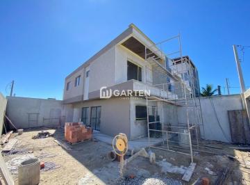 Casa · 80m² · 2 Quartos · 1 Vaga · Sobrado com 2 suítes no Balneário Perequê, com 79,64m² próximo a praia em Matinh