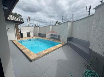 Casa · 297m² · 4 Quartos · Sobrado de Luxo com Piscina no Jardim Imperador