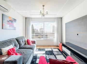 Apartamento · 71m² · 2 Quartos · 2 Vagas · Apartamento mobiliado, 2 dormitórios, 1 suíte, 2 vagas no bairro Auxiliadora, em Porto Alegre/RS.