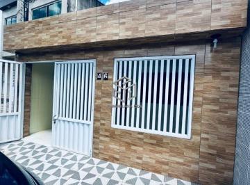 Casa · 68m² · 2 Quartos · 1 Vaga · Casa com 02 quartos no Centro em Gravatá/PE