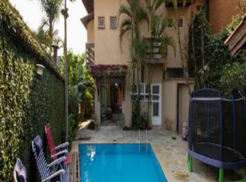 Casa de 3 quartos, São Paulo · Belissima casa alto padrão em condominio p/venda c/330m2 03 suites 03 vagas Morumbi