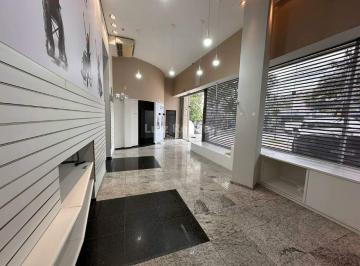 Comercial · 380m² · 8 Vagas · Loja para aluguel, 380m² de área na Avenida do Contorno.