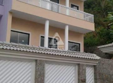 Casa · 240m² · 3 Quartos · 1 Vaga · Excelente casa luxuosa no Recreio, 240 m², 3 suítes e piscina