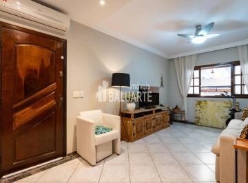Casa · 128m² · 3 Quartos · 2 Vagas · Jardim Santa Cruz: Sobrado com 128 m² com 3 dormitórios sendo 1 suíte, 2 vagas.