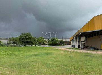 Comercial · 32m² · 32.000,00m² de área sendo 12.000,00 só de galpão as margem da BR
