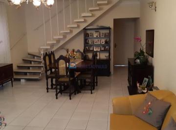 Casa · 140m² · 3 Quartos · 5 Vagas · Casa à venda em Mirandópolis com 3 quartos e 5 vagas de garagem.