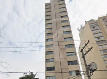 Comercial · 47m² · 1 Vaga · Sala comercial com 2 banheiros e 1 vaga de garagem.