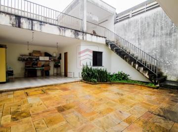 Casa · 254m² · 3 Quartos · 5 Vagas · Sobrado Espaçoso na Mooca com 254 m², Quintal e Excelente Localização