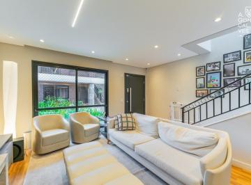 Casa · 238m² · 3 Quartos · 2 Vagas · Casa em Condomínio no Kingdon Residences, 03 Quartos, 02 Vagas, TownHouse, Vila Izabel, Curitiba.