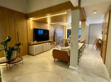 Casa · 250m² · 4 Quartos · 2 Vagas · Oportunidade - Casa Sobrado - Bosque dos Eucaliptos - 4 Dormitórios - 318m².