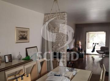 Photo 1 · Sobrado residencial com 210m2 3 suítes, 2 vagas, estando em ótima localização no
