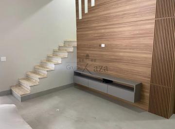 Casa · 300m² · 3 Quartos · 2 Vagas · Oportunidade - Casa Sobrado - Residencial De Ville - 3 Dormitórios - 150m².