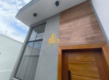 Casa · 100m² · 3 Quartos · 3 Vagas · Casa com 3 quartos, sendo 1 suíte master Planalto