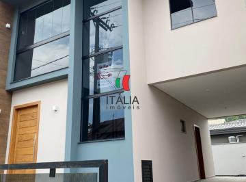 Casa · 111m² · 3 Quartos · 1 Vaga · Casa com 3 Dormitórios , sendo 1 suíte em bairro com ótima localização