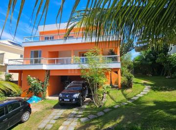 Casa · 136m² · 4 Quartos · Casa de Alto Padrão no Condomínio Praia das Espumas