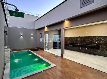 imagem-1 · Casa Alto Padrão com Pé-Direito Duplo, Piscina Aquecida e Localização Privilegiada no Setor Cardoso
