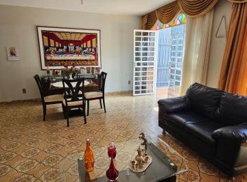 Casa de 5 quartos, Brasília · EXCELENTE CASA NA 703 SUL EM FRENTE A W3