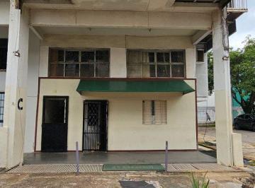 Comercial de 3 quartos, Brasília · LOJA MUITO BOA COM 83 METROS QUADRADOS MAIS SUBSOLO