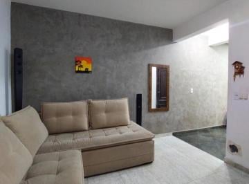 Casa · 235m² · 2 Quartos · 2 Vagas · Residencial - Bandeiras