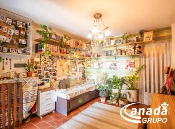 Casa · 350m² · 3 Quartos · 2 Vagas · Casa de 3 Dormitorios Na Vila Menck
