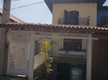 Casa · 225m² · 3 Quartos · 6 Vagas · Sobrado A Venda No Umuarama Com 3 Quartos