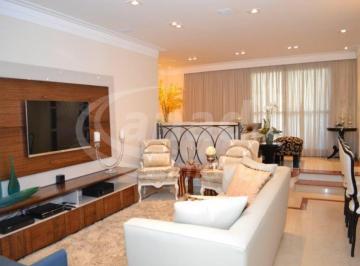 Apartamento · 198m² · 3 Quartos · 2 Vagas · Residencial - Centro