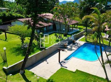 Foto 01 · Chácara urbana com 15.000m2 com 6 suítes e área verde para venda em Guarapari