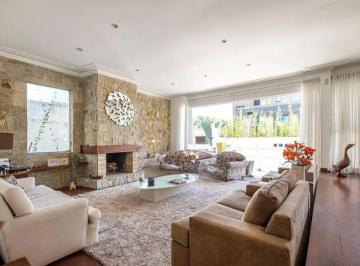 img0 · Casa Luxuosa à Venda em Boaçava, SP