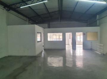img0 · Ponto Comercial para Aluguel por R$5.000,00/Mês com 320m², 1 vaga, 1 banheiro e 2 salas - Vila curuç