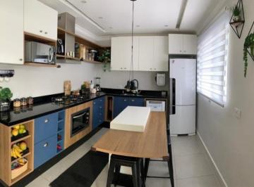 img0 · Sobrado para Venda por R$700.000,00 com 325m², 5 dormitórios, 1 suite e 3 vagas - Vila silviania , C