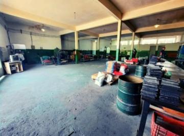 img0 · Comércio para Venda por R$700.000,00 com 320m², 2 vagas, 2 banheiros e 2 salas - Aricanduva, São pau