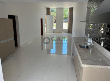 Foto 01 · Casa em Condomínio em Sorocaba-SP: 2 Quartos, 2 Suítes, 2 Salas, 1 Banheiro, 4 Vagas - Chácaras Reun