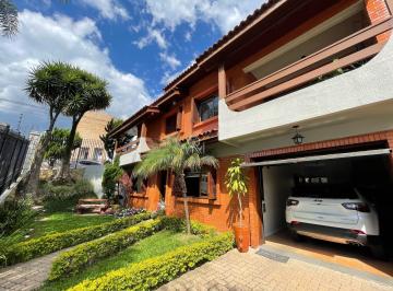 Casa · 229m² · 3 Quartos · 3 Vagas · Casa à Venda no Bairro Cinqüentenário, Caxias do Sul, RS!