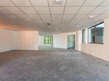Comercial · 156m² · 4 Vagas · Sala comercial na Rua Arizona, N. 1426 - Conjunto 132 • 156 m²