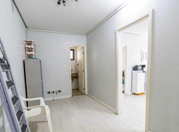 Comercial · 45m² · 3 Quartos · 1 Vaga · Sala comercial na Rua Traipu, N. 114 - sala 42 • 45 m²