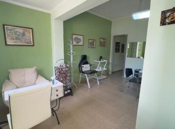 Casa · 220m² · 3 Quartos · 2 Vagas · Casa à venda em Campinas, Taquaral, com 3 quartos, com 220 m²