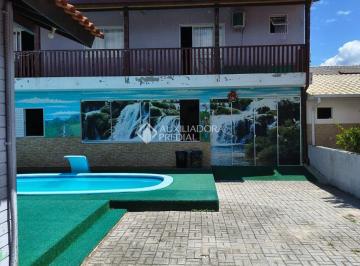 Casa · 134m² · 5 Quartos · Terreno amplo com casa principal, edícula completa, piscina e área de lazer