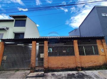Casa · 150m² · 2 Quartos · 4 Vagas · Vende-se Casa com 02 Quartos na Laje Quadra 202 – Recanto das Emas