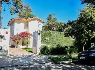 Casa · 250m² · 2 Quartos · 4 Vagas · Sobrado residencial e comercial, com 250 metros de área  construída, para locação, no jardim Europa