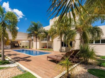 85930d4b74dcdf86e86a5e1e9cda2f2faf197354 · Mansão no Park Way | 6 suítes | Terreno 2.500 m² | Lazer com piscina | Condomínio fechado
