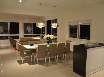 · Apartamento 4 Dormitórios - Bairro Navegantes