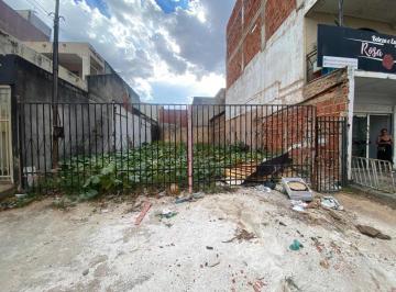 Terreno · 200m² · LOTE NO RIACHO FUNDO II DE 200m2 COM LINDA VISTA NO CENTRO COMERCIAL!