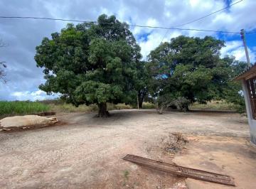 Rural · 8500m² · 3 Quartos · 99 Vagas · CHÁCARA COM 04 CASAS + MAIS 02 GALPÕES COM BELÍSSIMO POMAR!