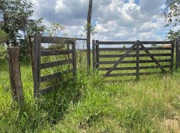 Rural · 800m² · VENDO LOTE COM 800m2  EM CONDOMÍNIO COM RIO PASSANDO DENTRO UM SCHOW!
