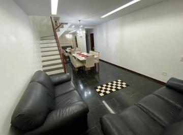 Casa · 240m² · 4 Quartos · 2 Vagas · VENDO LINDA CASA DE SOBRADO COM PISCINA PERTO DO COMÉRCIO LOCAL 98150-8787