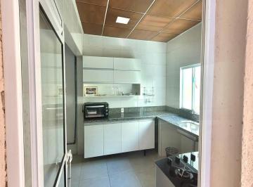 Casa · 170m² · 3 Quartos · 3 Vagas · VENDO LINDA CASA DE 03 QUARTOS COM SUÍTE COM 170m2 AC PROPOSTA REFORMADA! 98150-8787