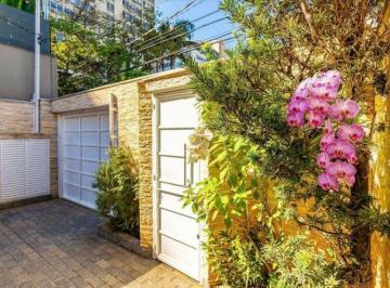 Casa · 220m² · 4 Quartos · 4 Vagas · Casa de Luxo no Jardim Paulistano: 4 Quartos, 2 Suítes, 4 Banheiros, 4 Vagas, 22