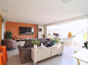 Casa · 150m² · 3 Quartos · 2 Vagas · Sobrado 3 Dormitórios com 2 Suítes e Varanda Gourmet no Campestre, Santo André – Financia