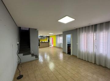 Casa · 190m² · 3 Quartos · 5 Vagas · Sobrado Residencial com 3 suítes em Vila Linda, Santo André – Financiamento e Permuta Aceitos